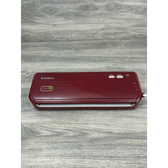 Food Saver Model FM3612 Red With Some Bag Material - Picture 1 of 7